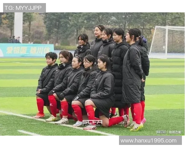 足球明星的女儿在绿茵场上的成长与梦想追逐之旅